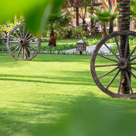 Sunny Beach Resort & Spa